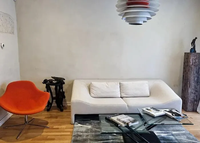 Artsy Retreat In The Heart Of Uzupis, Apartman